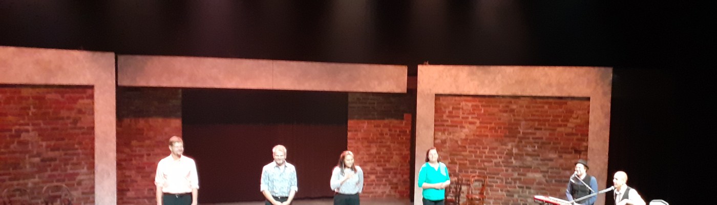 Stella Polariksen impromusikaalishow'n lava